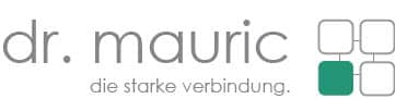 meinkarrierestart.at Logo mit dem Text „dr. mauric die starke verbindung.“ und vier Quadraten auf der rechten Seite, von denen eines grün ausgefüllt ist.