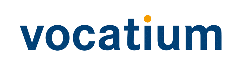 meinkarrierestart.at Das Wort „vocatium“ ist in blauen Kleinbuchstaben geschrieben, der Punkt auf dem „i“ ist orange, auf weißem Hintergrund.