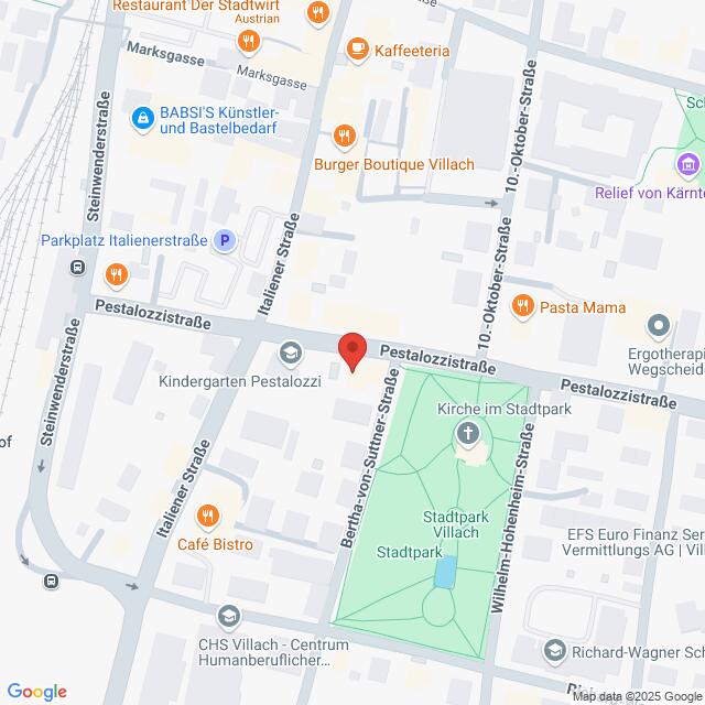 meinkarrierestart.at Kartenausschnitt mit der Pestalozzistraße in Villach, Österreich, mit nahegelegenen Sehenswürdigkeiten wie dem Stadtpark, Restaurants und einem Kindergarten. Eine rote Stecknadel markiert einen bestimmten Ort in der Pestalozzistraße.