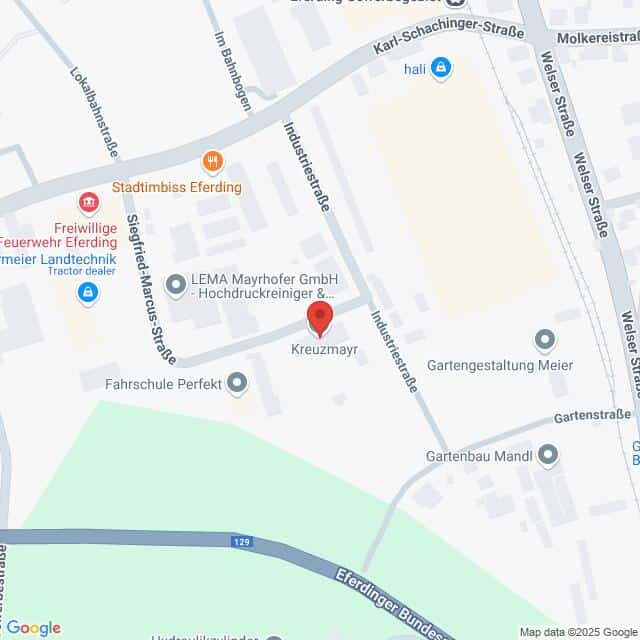 meinkarrierestart.at Karte mit dem Standort von Kreuzmayr in Eferding, Österreich, in der Nähe der Industriezeile und der Sigfried Marcus Straße, mit Beschriftung der umliegenden Geschäfte und Straßen.